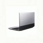 ноутбук Samsung NP300E7A-S06 Серебристый
